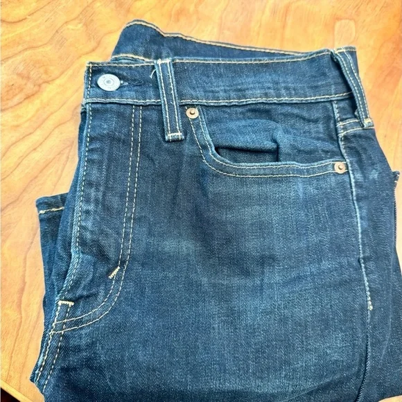 Levi’s 510 Dark Wash Jeans - Picture 2 of 3